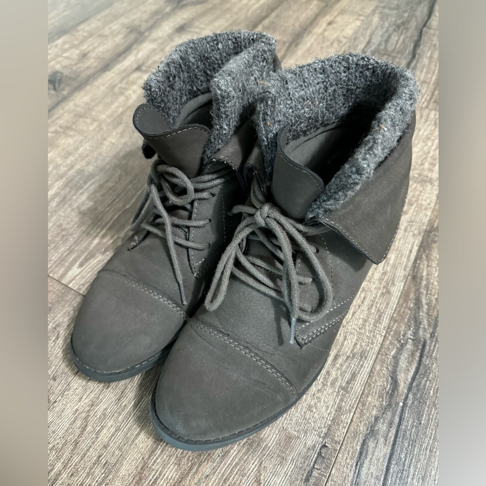 Madden Girl Gray Womens Ankle Boots Size 8.5